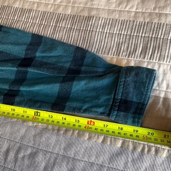 Merona Casual Button Down Mens Medium Blue Plaid Rugged Flannel Shirt - Picture 5 of 6